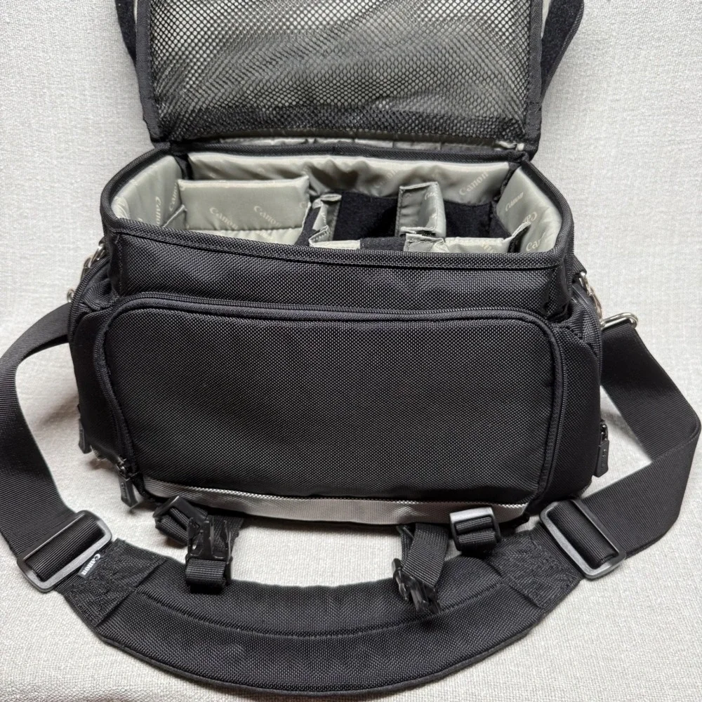 Canon Deluxe Gadget Bag Black Camera Shoulder Case Adjustable Dividers DSLR